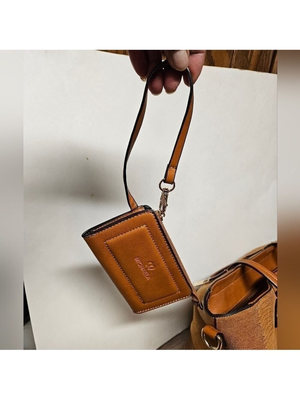 Michaela Caramel Shoulder Tote Bag - Picture 5 of 16